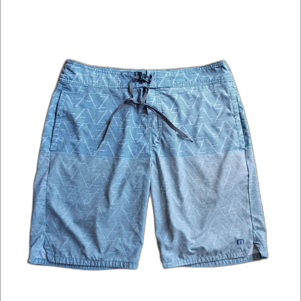 Travis Mathew Rip Off Blue Geometric Board Shorts 32 9.5" Inseam